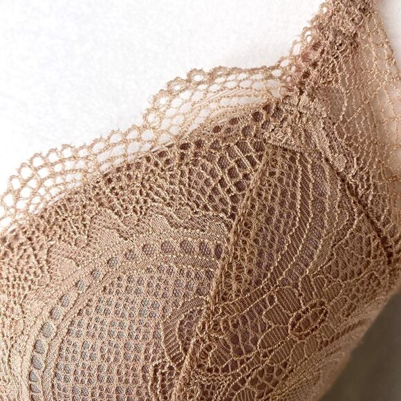 Vanity Fair Wireless Lace Bralette Honey Beige Large Bra Lightly Padded Comfy - Picture 6 of 12